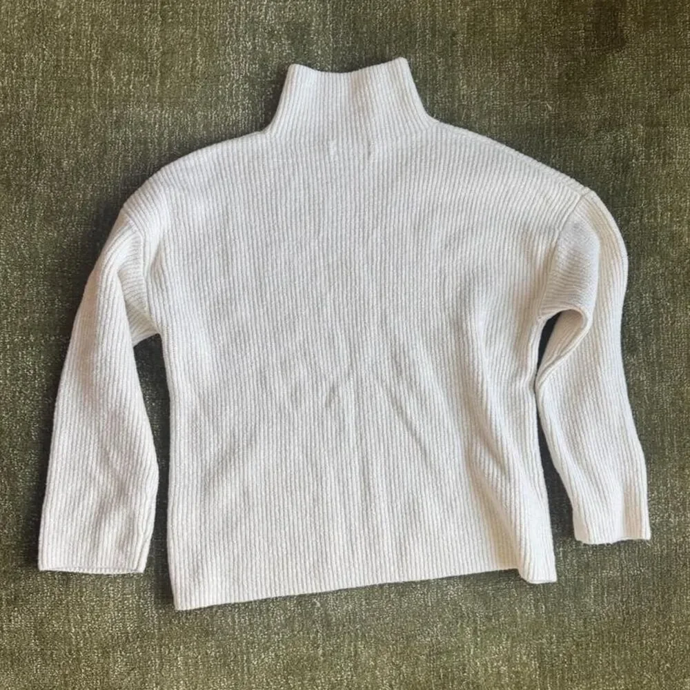 Treasure-bond Women's White and Cream Jumper